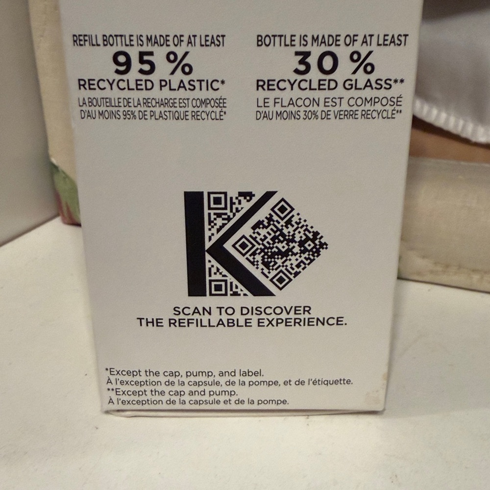 Kerastase Elixir Ultime Hair Oil – Gold 
Brand new in sealed box PRICE FIRM - Picture 8 of 10